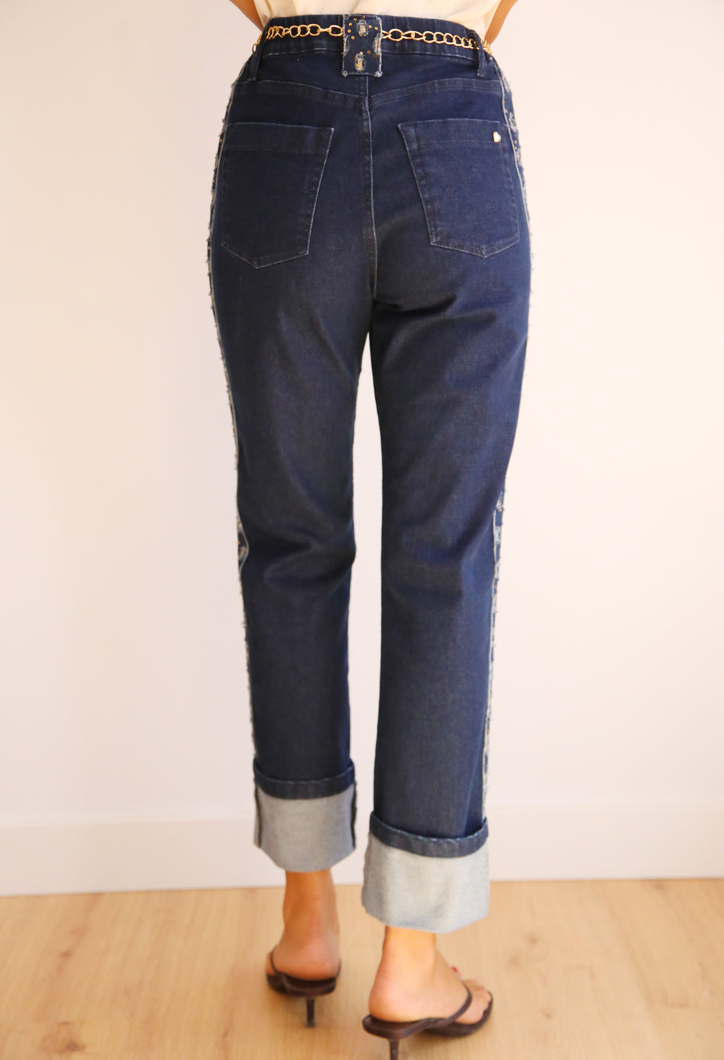 Pantalón de tiro alto mom fit