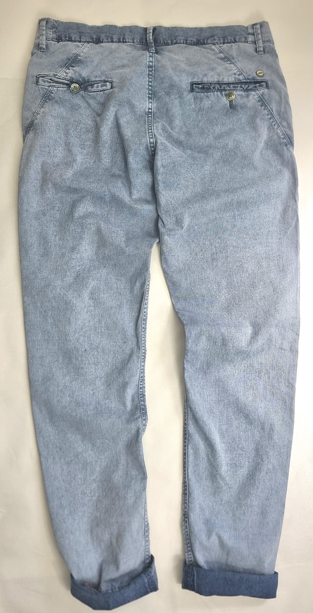 Pantalón de corte slim carbon