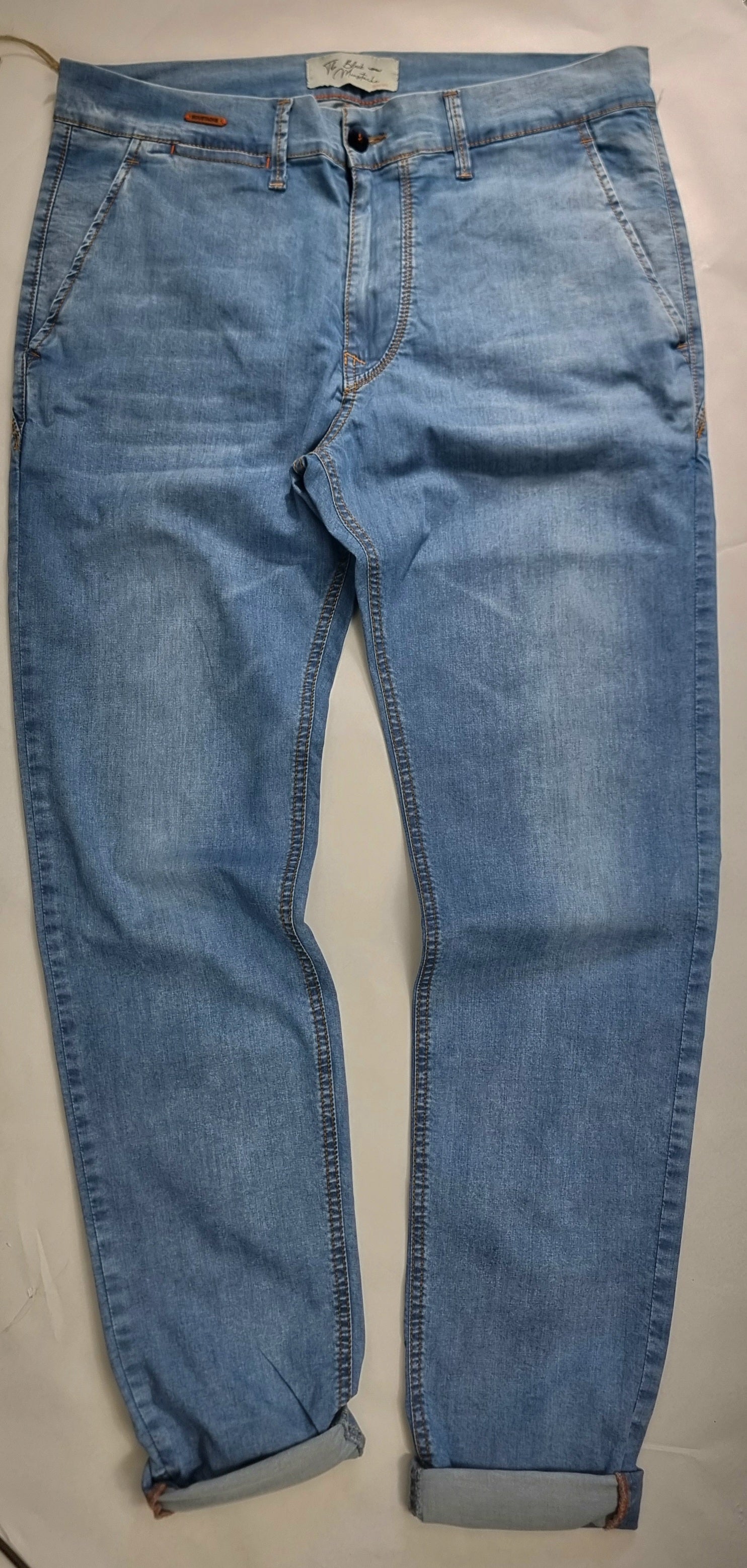 Pantalón de corte slim Alien denim
