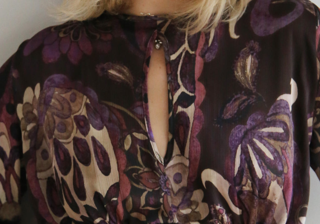 Blusa cachemir, estilo boho, mangas abullonadas