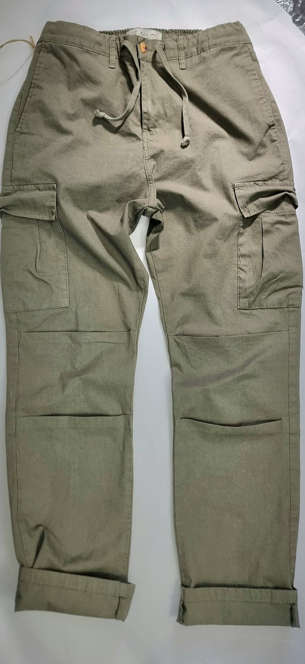 Pantalón cargo corte regular fit