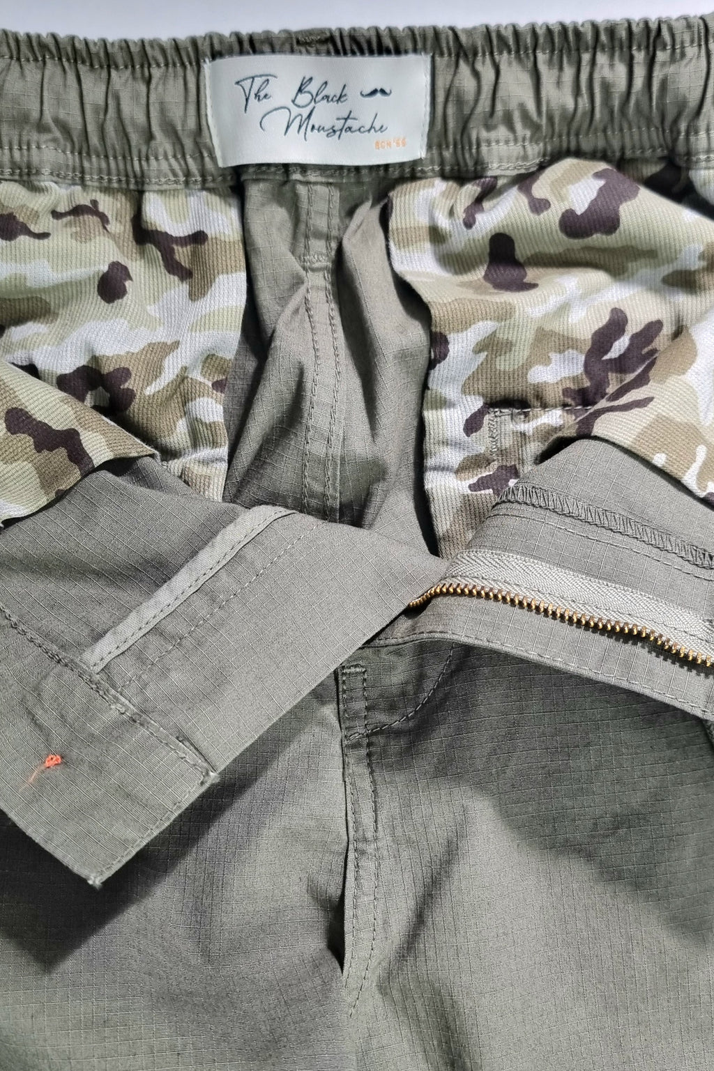 Pantalón cargo corte regular fit