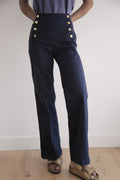 Pantalón recto con botones