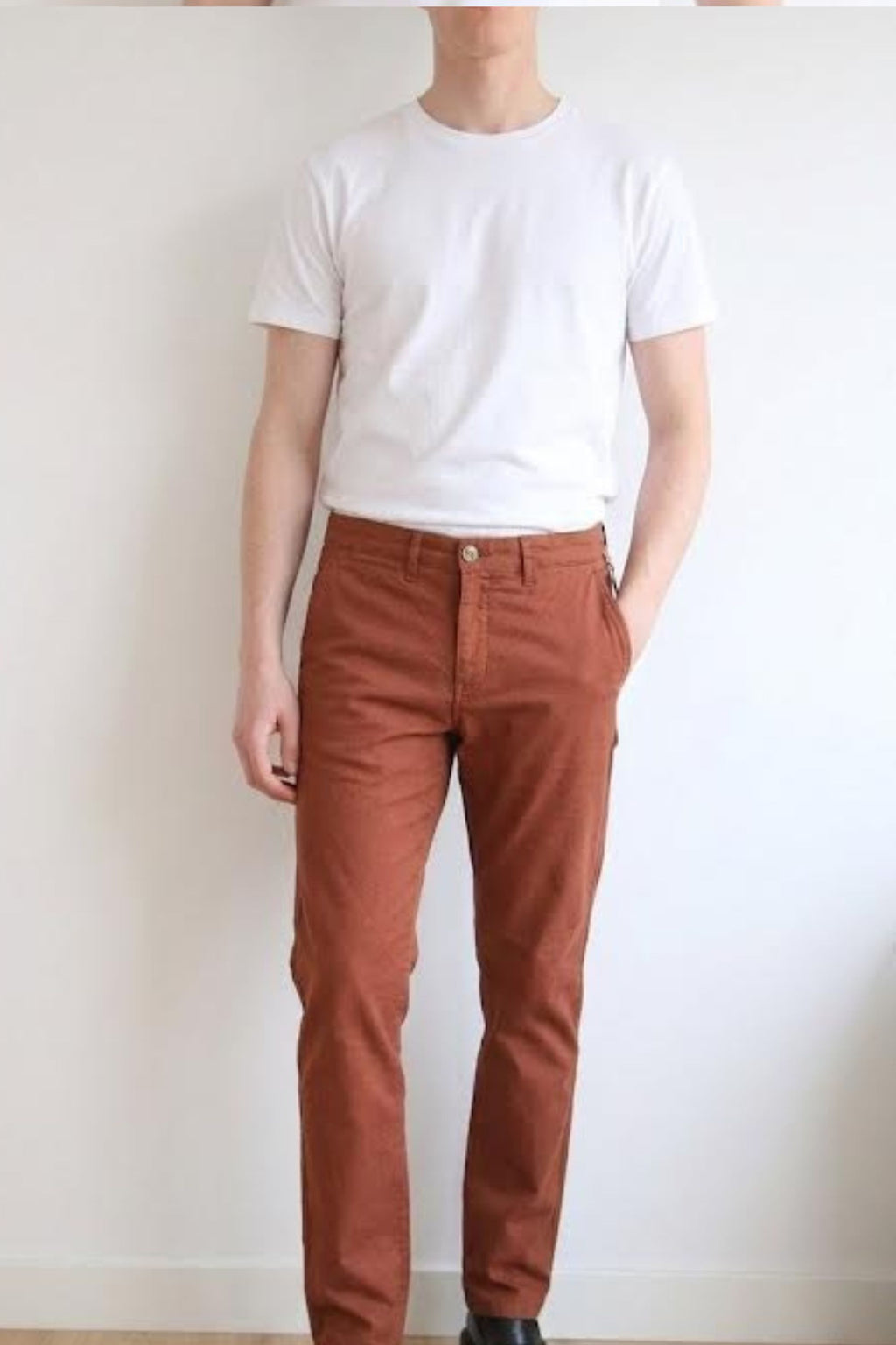 Pantalón chino regular fit tencel color brown summer