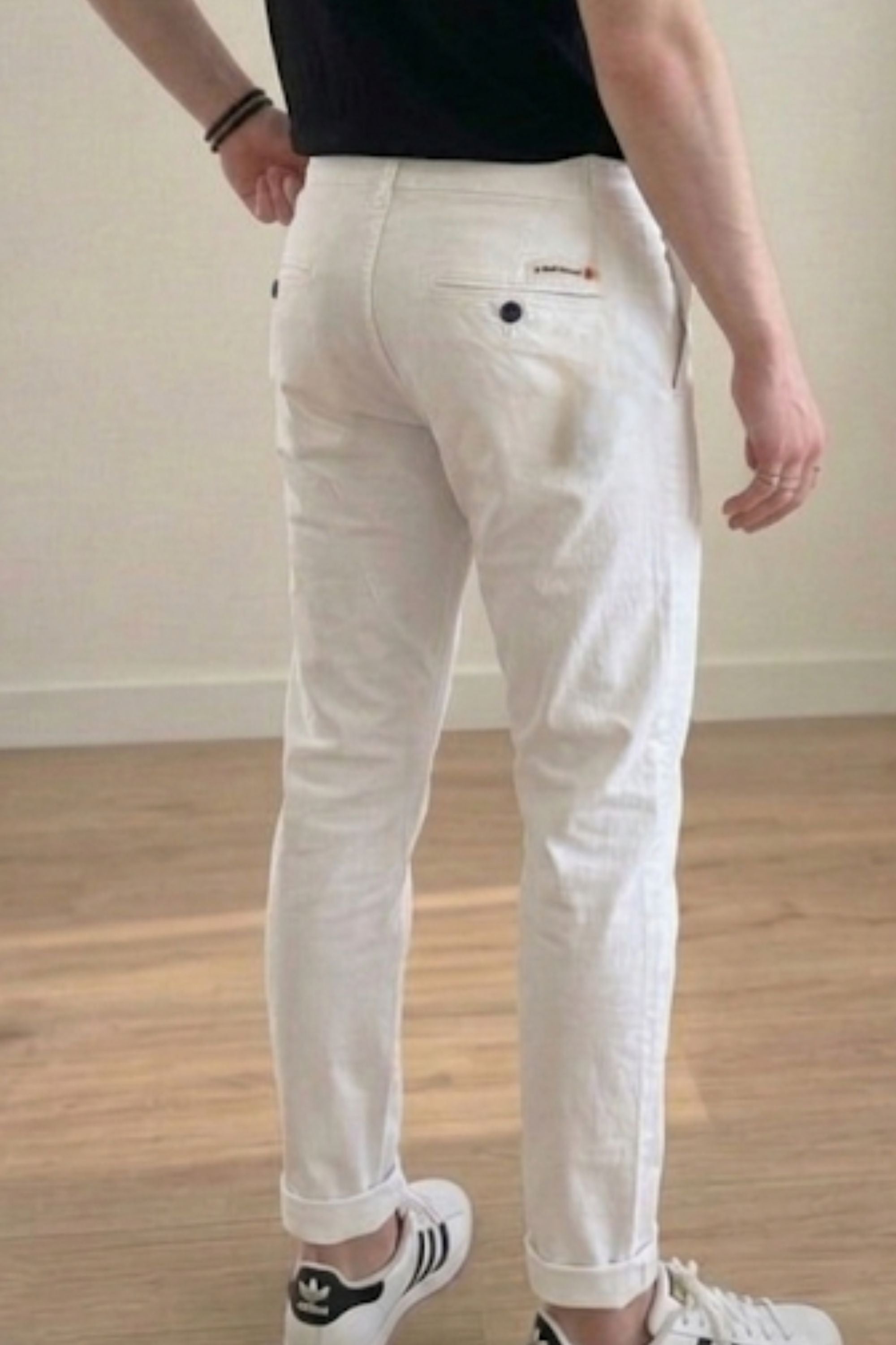 Pantalón chino de corte slim fit