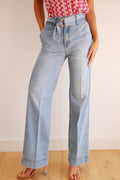 Pantalón ancho con lazada