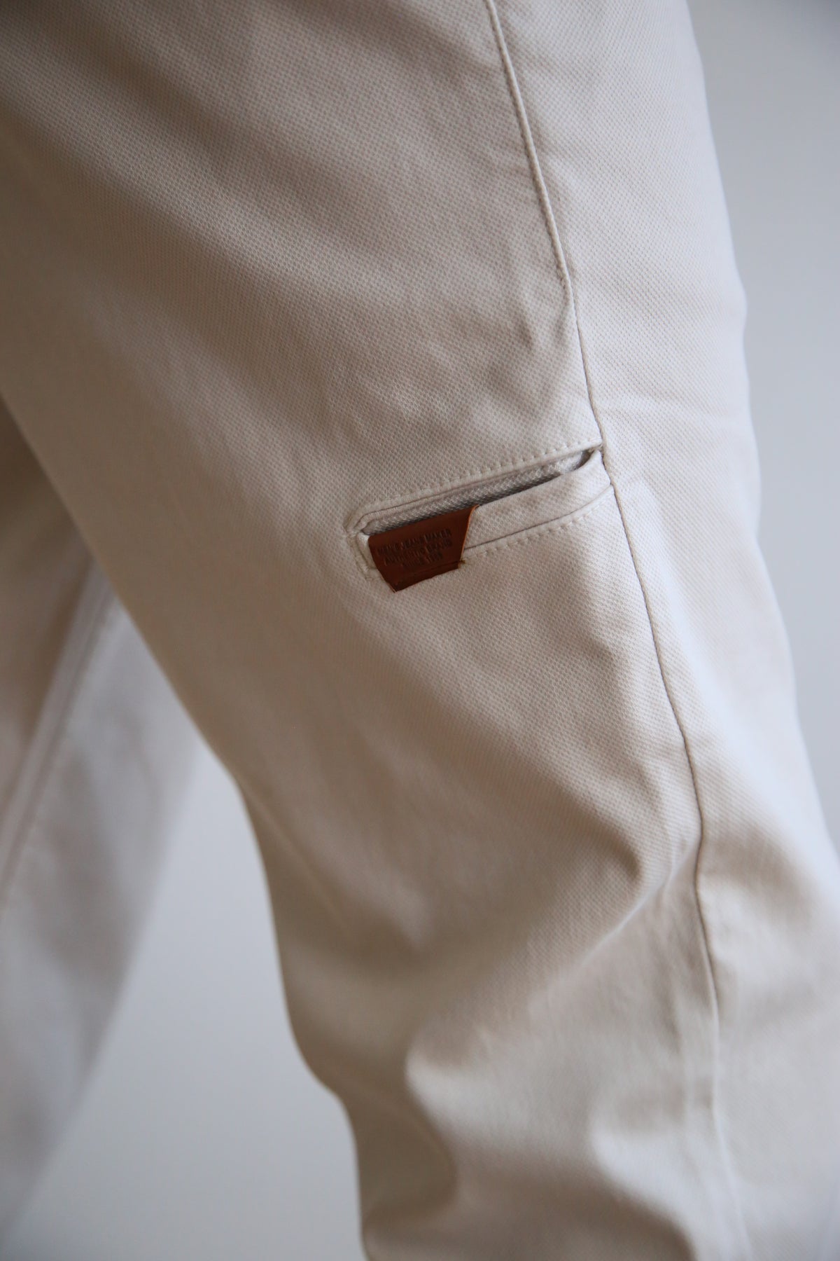 Pantalón chino recto hombre, regular fit elastico