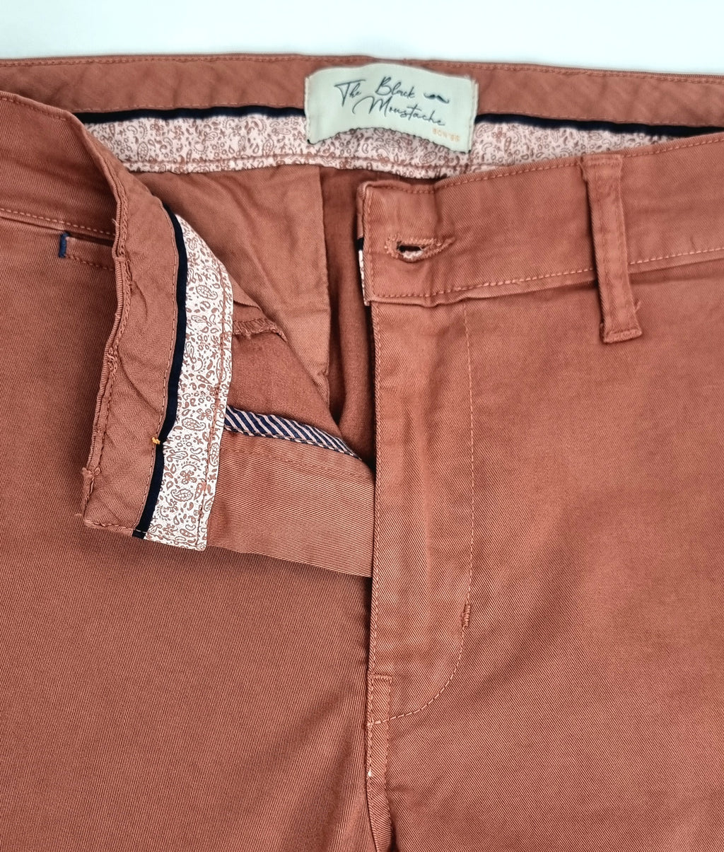 Pantalón chino de corte regular fit