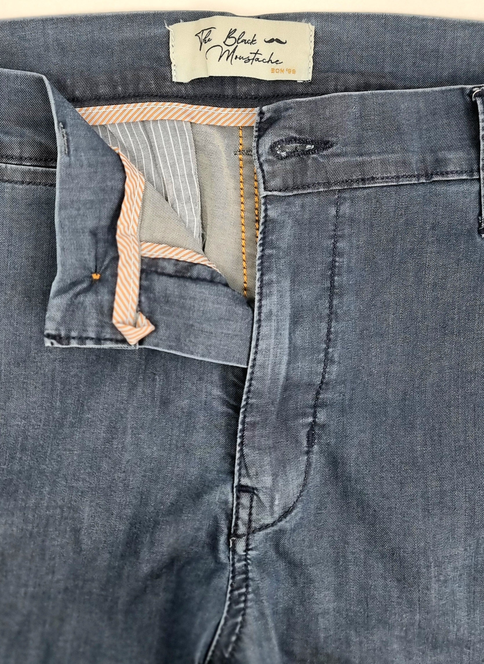 Pantalón chino regular fit lite denim