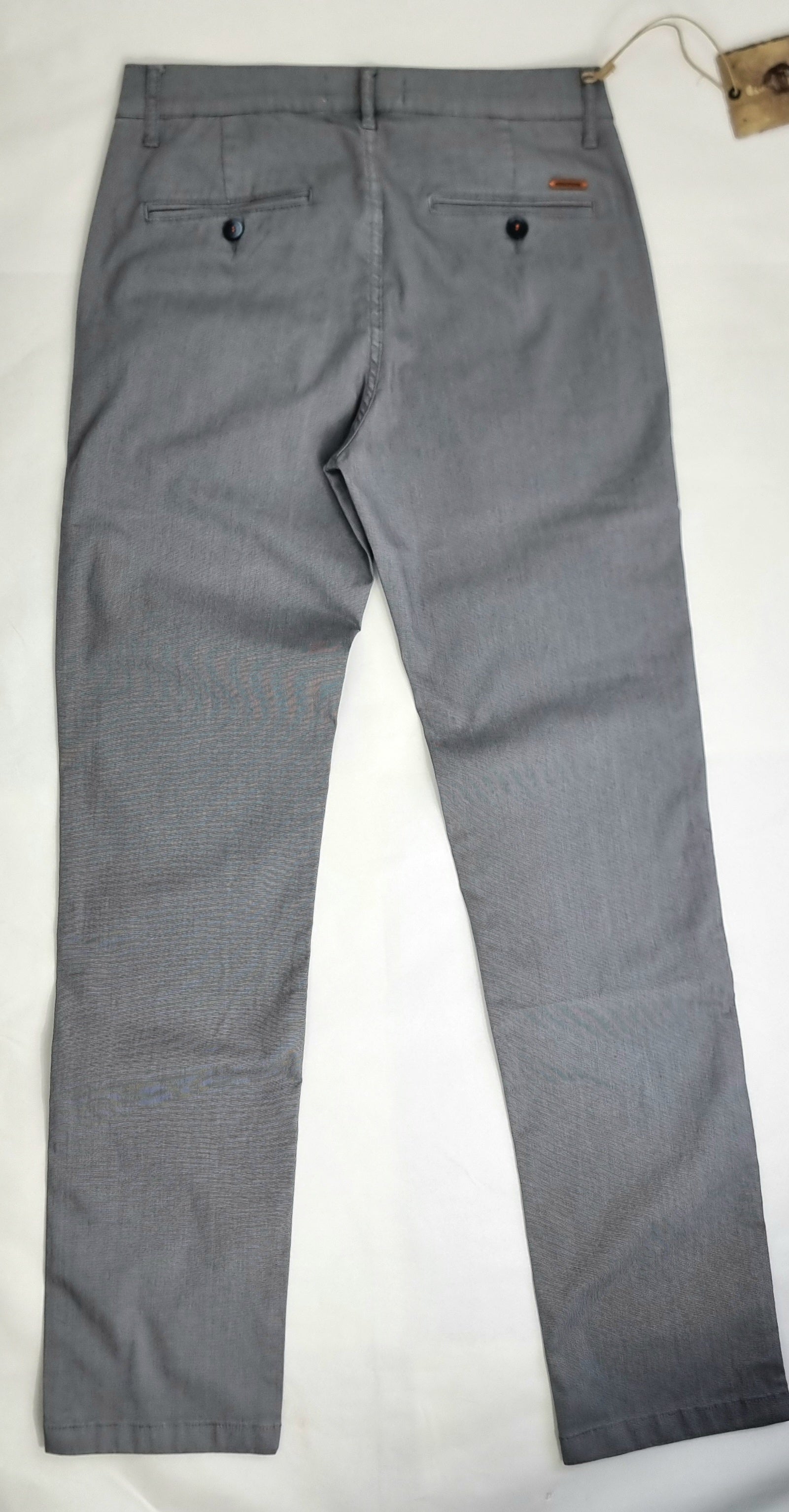 Pantalón chino de corte regular fit micropunto