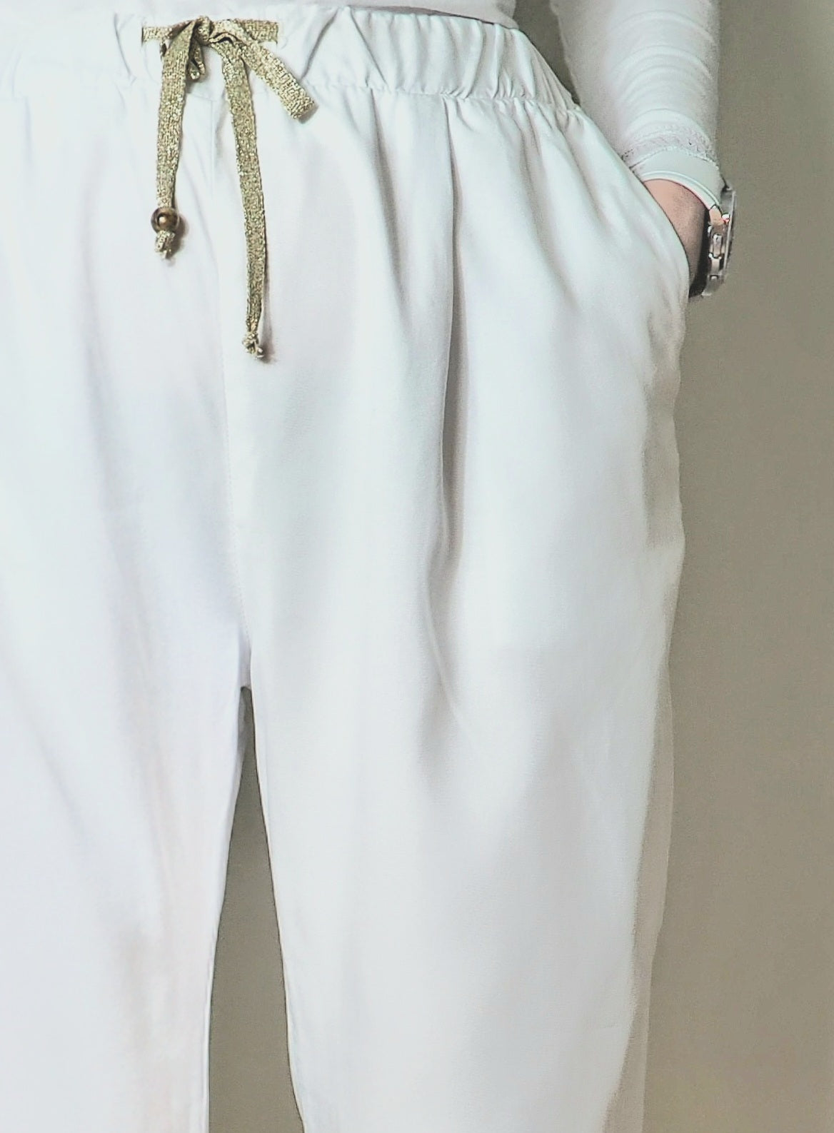 Pantalón fluido tencel con goma en cintura color blanco