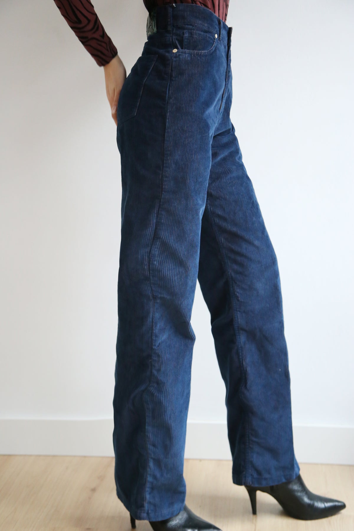 Pantalón pana bicolor, efecto tornasol, corte wide leg,