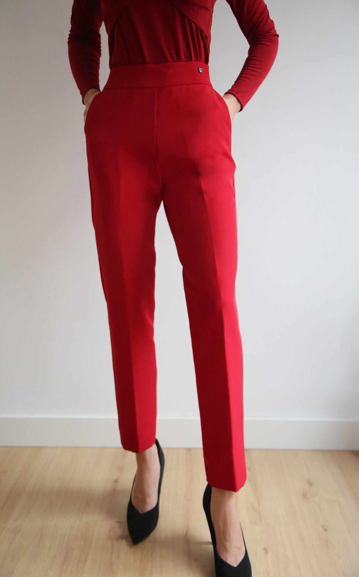 Pantalón estilo sastre, corte recto, tiro alto, .