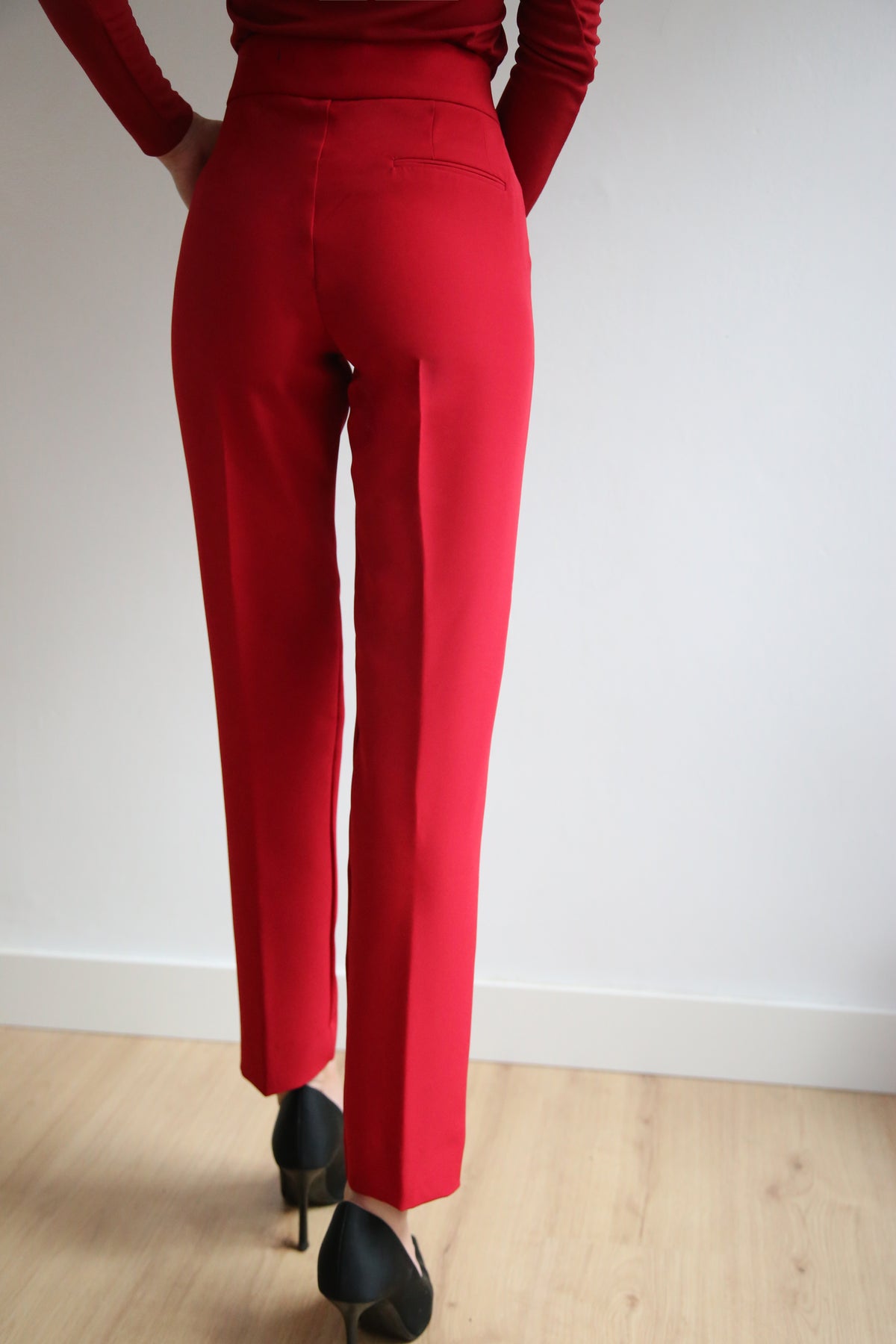 Pantalón estilo sastre, corte recto, tiro alto, .