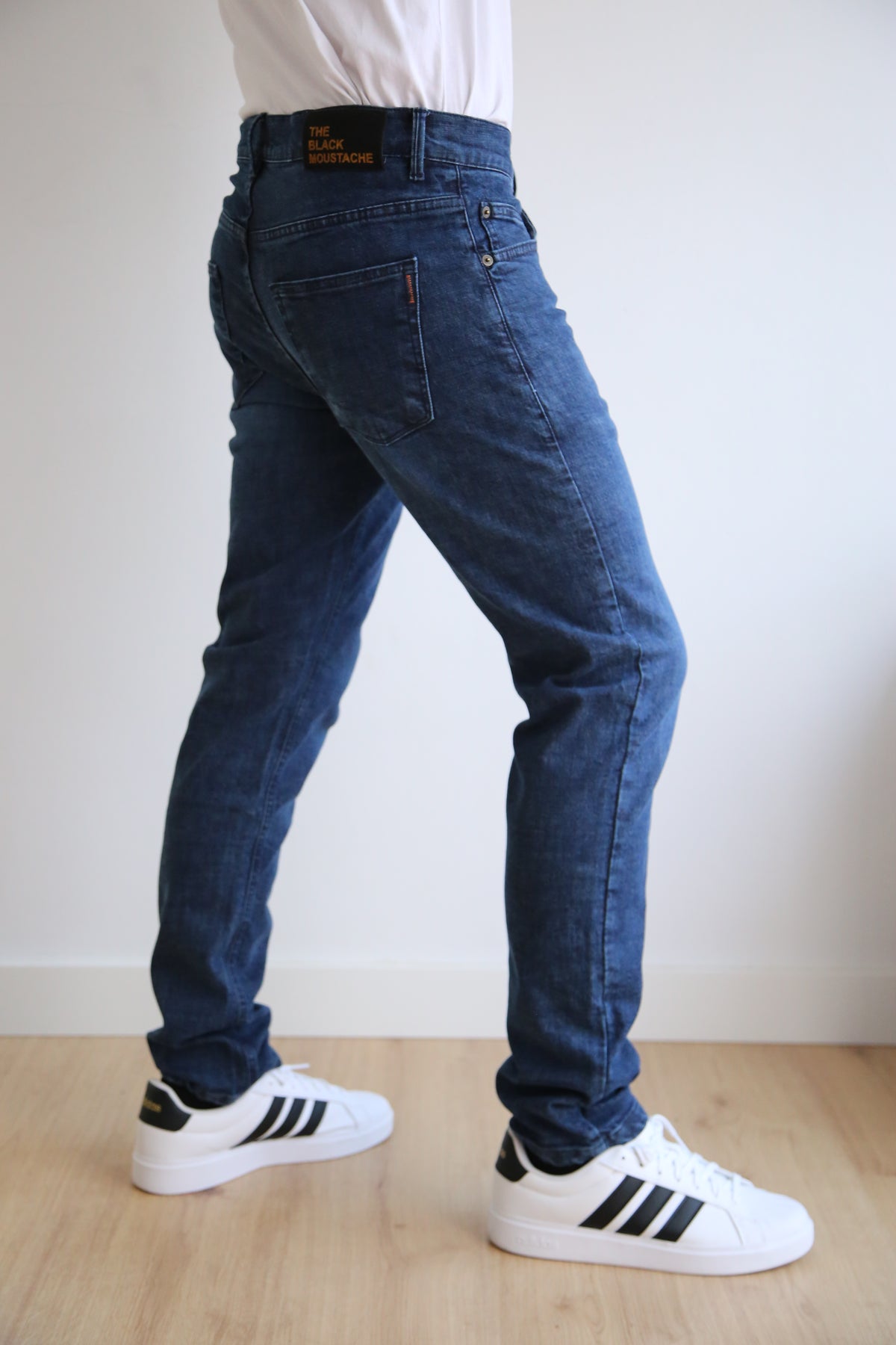 Pantalón denim 5 bolsillos slim fit