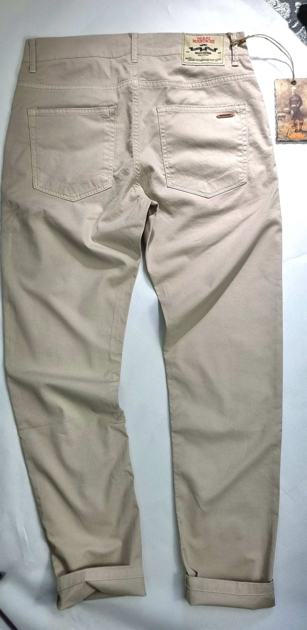 Pantalón cinco bolsillos de corte Slim Fit