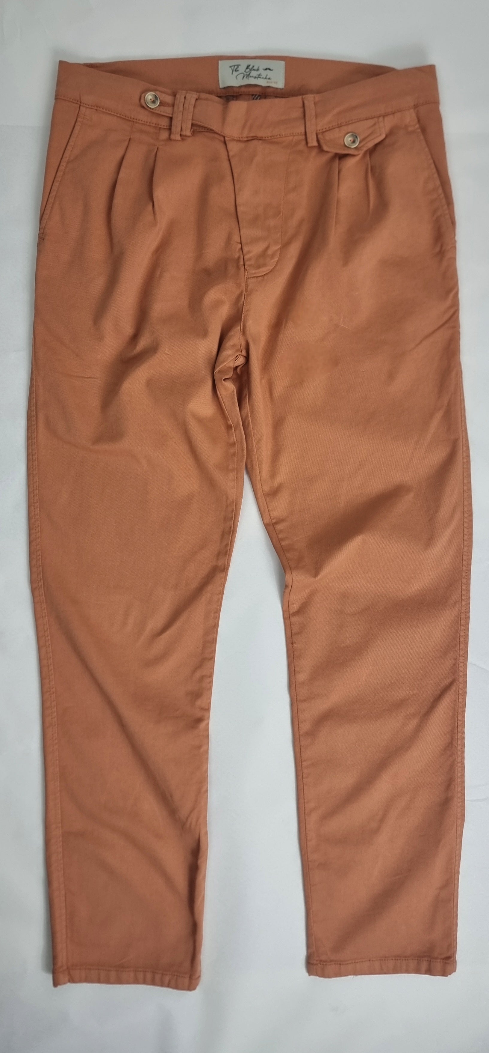 Pantalón chino de corte tapared tencel fit