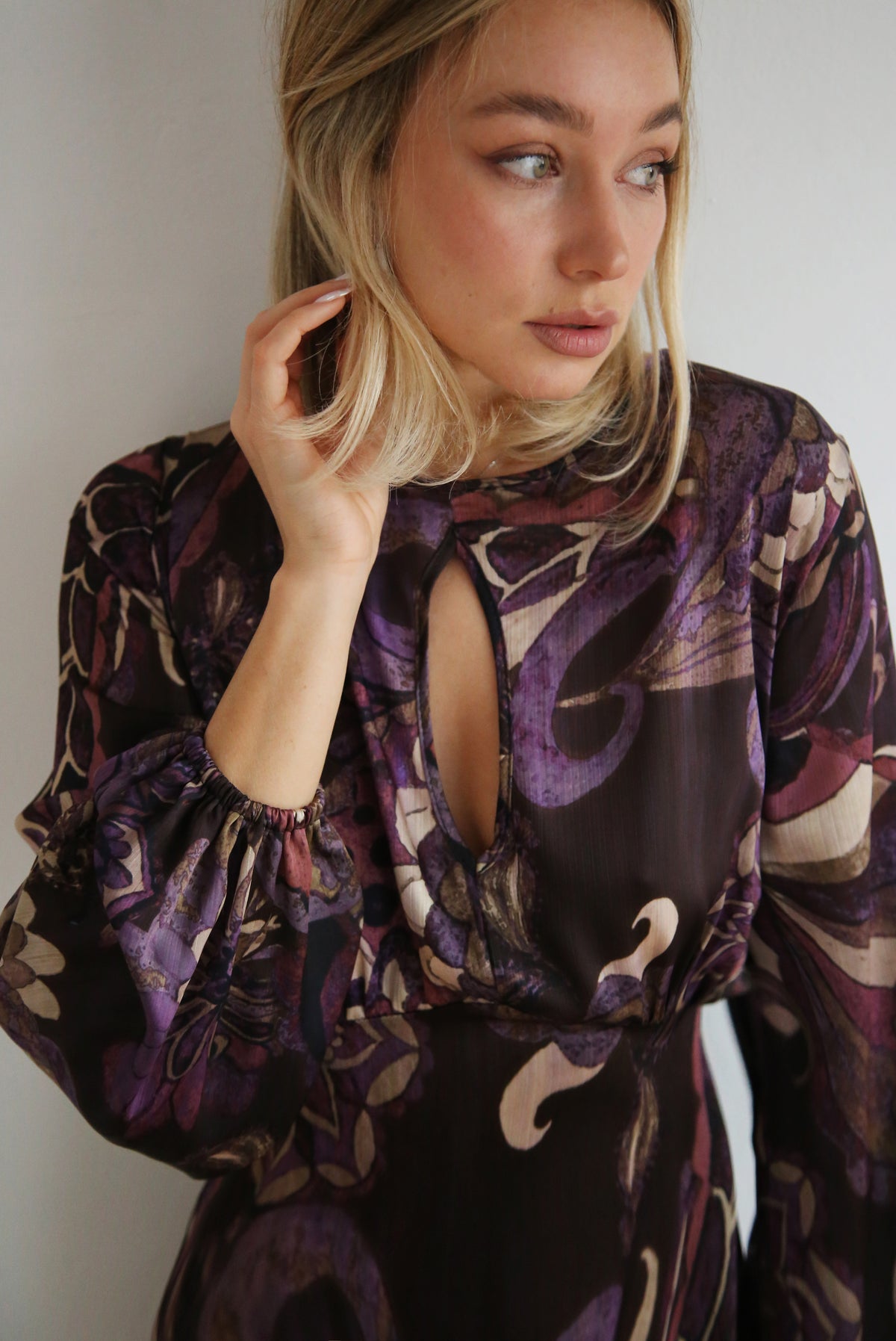 Vestido midi estapado.