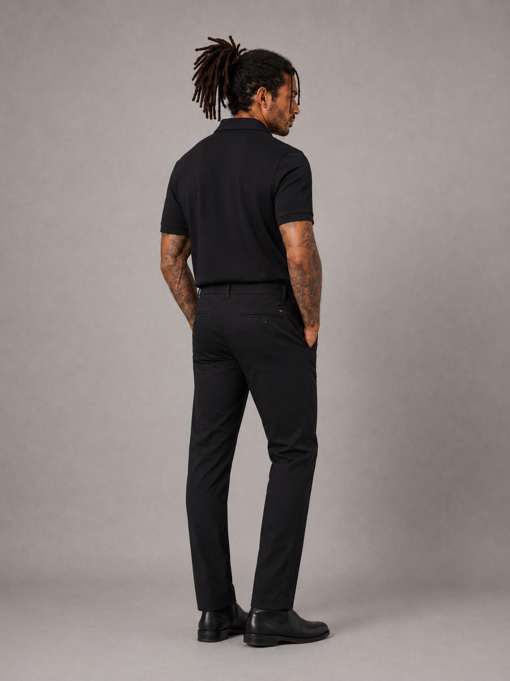 Pantalón chino algodón licra color negro corte recto