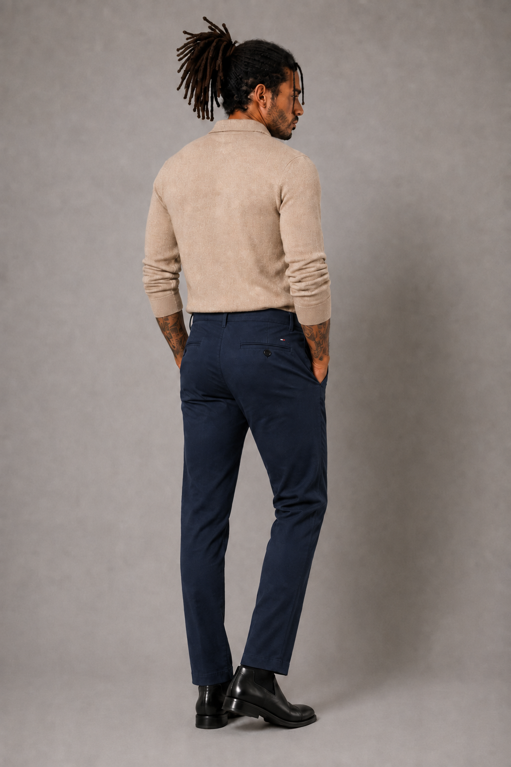 Pantalón chino algodón licra color marino corte recto