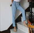 Pantalón fluido con goma en cintura denim acido