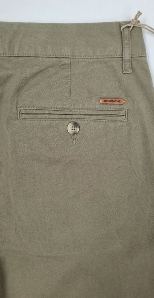 Pantalón chino regular fit tencel color kaki