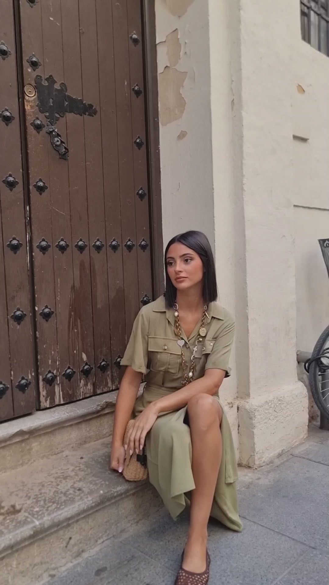 Vestido estilo sahariano con lazada